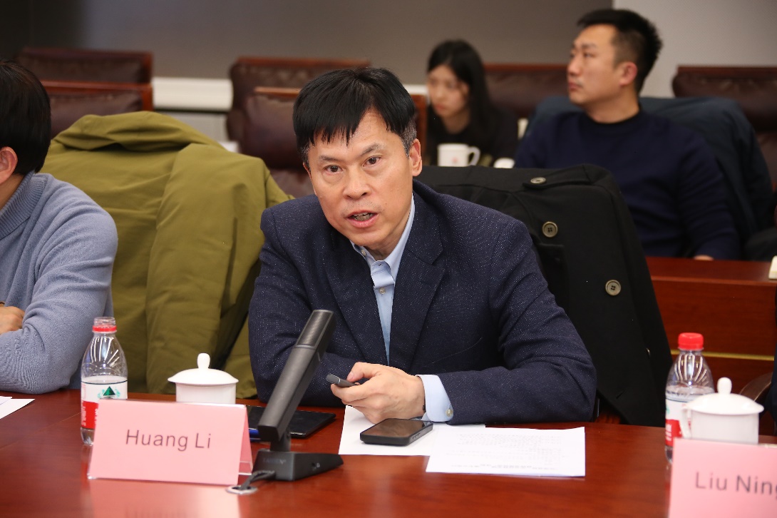 ������������ڶ������ࡰ�����̻����йش��ѧ�ǡ����������¬�Ƽ������˶���  ��������Ӫҵ������